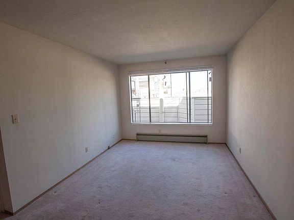 4th image of 988 Union St APT 202