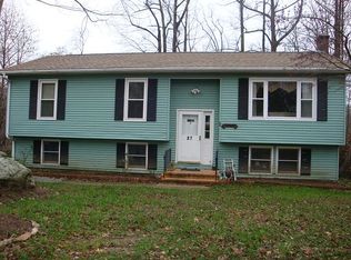 87 Dartmouth Dr, Groton, CT 06355