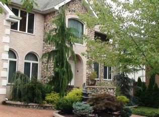69 Wilbur St, Staten Island, NY 10309