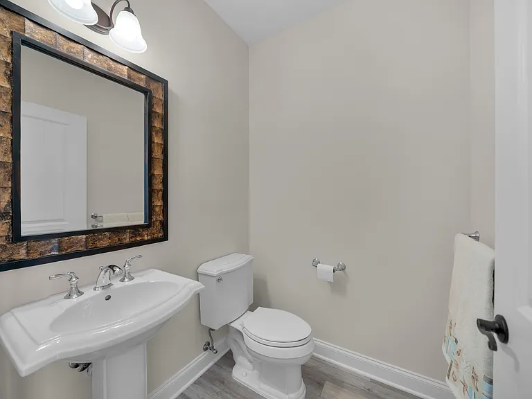 302 Villa Dr — Photo 23