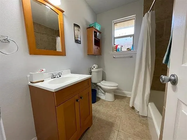 2308 Margaret Ln — Photo 10