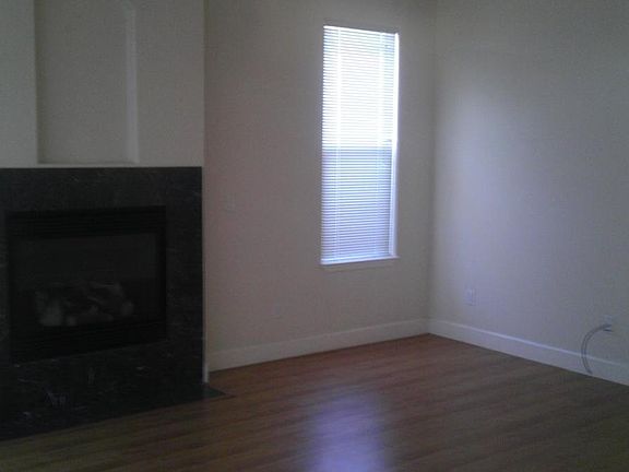 3rd image of 2245 Empress St