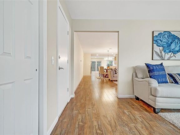 2nd image of 76 Pulaski Blvd