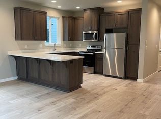 Duplex Homes in Desirable North Keizer Neighborhood, Salem, OR 97303