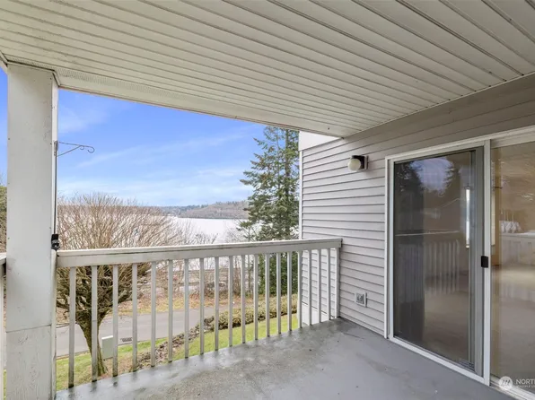 2251 Highview Lane NW #C101, Bremerton, WA 98312