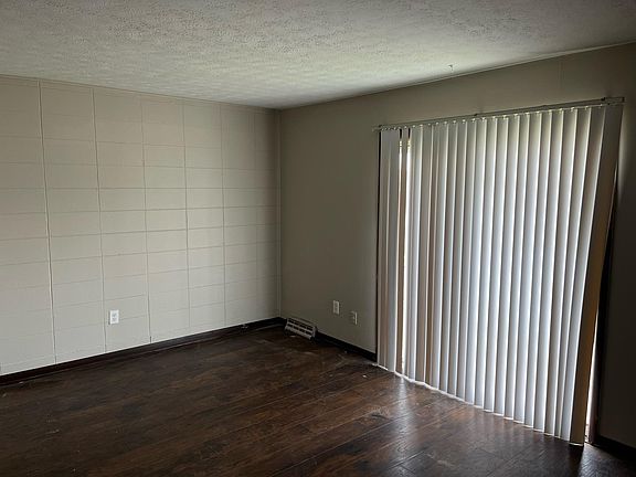5th image of 2060 Joyce Ave #B