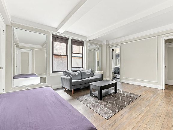 3rd image of 321 E 54th St APT 3D