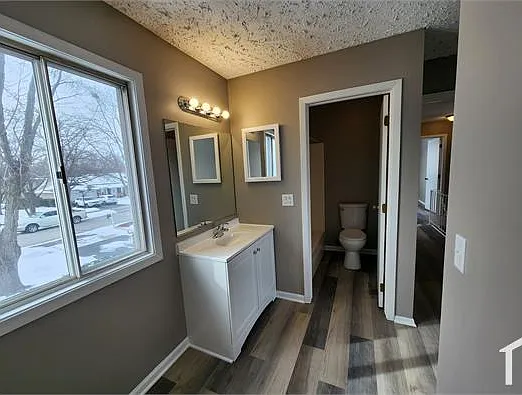 332 Drake Ave — Photo 9