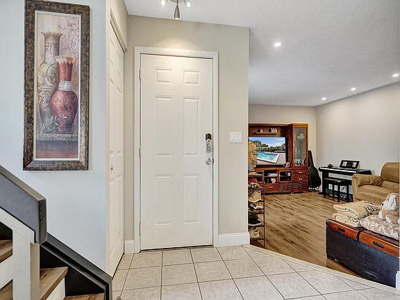 3rd image of 2321 Bayberry Drive
