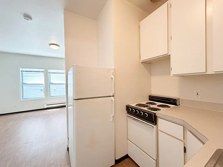 Ludlow Apartments — Photo 34