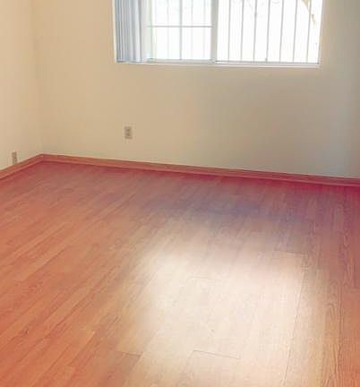3rd image of 14347 Tiara St