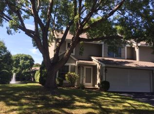 8116 Curtis Ln, Eden Prairie, MN 55347