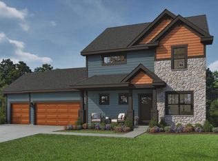 1672 Switchgrass St, Oconomowoc, WI 53066