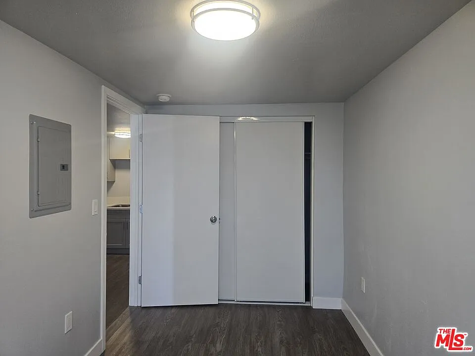 Building Photo - 4929 Lynnfield St #17