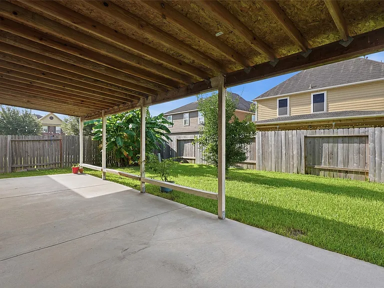 12530 Greencanyon Dr — Photo 40