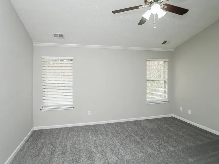 7065 Springgrove Ct — Photo 9