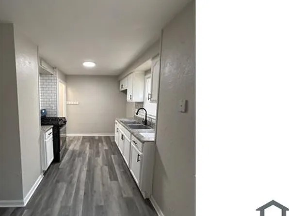 13901 Cranwood Park Blvd, Garfield Heights, OH 44125
