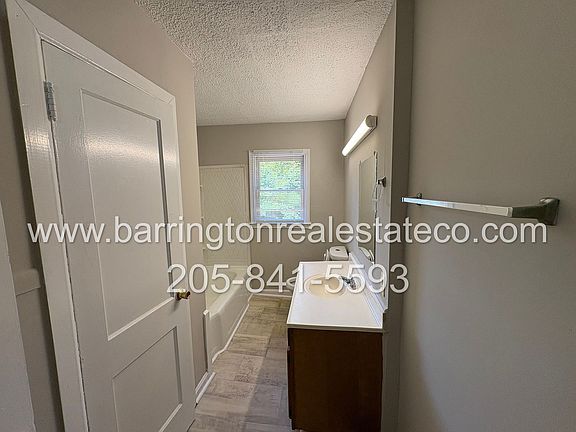 5th image of 2500 2nd Ave N #W