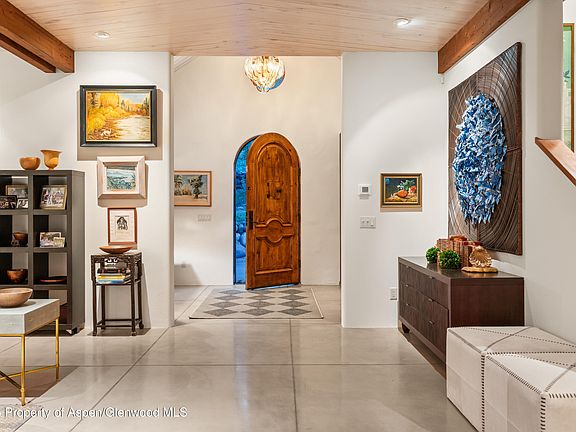 5th image of 256 Twining Flats Rd