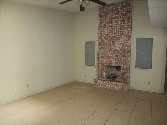 4th image of 5765 Lawndale Dr #B