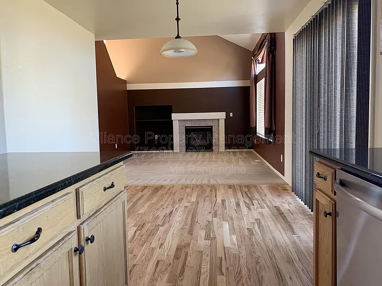 212 Oxbow Dr — Photo 12