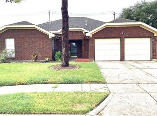4626 Stonemede Dr, Friendswood, TX 77546
