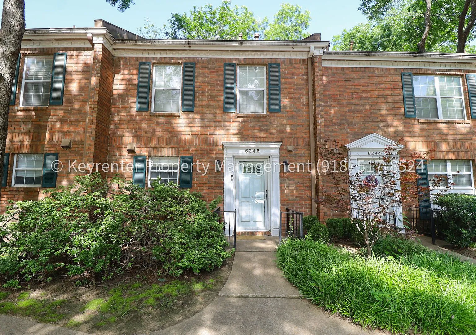 Beautiful South Tulsa 2 bedroom 1.5 Bath Condo! Available Now! — Photo 1