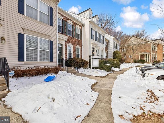 2nd image of 1293 Vintage Pl