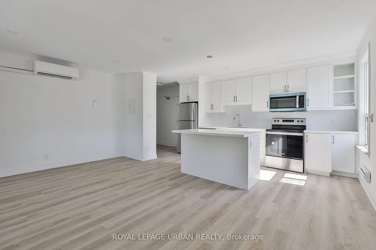 Building Photo - 2841 Keele St #6