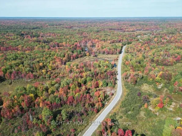 1071 Flinton Rd, Tweed, ON K0K 3J0