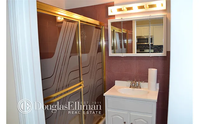 Rented by Douglas Elliman | media 13