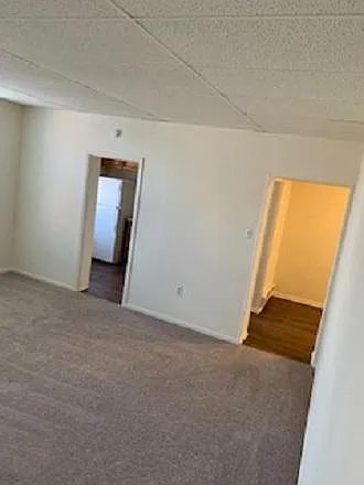 115 S Loudoun St — Photo 4