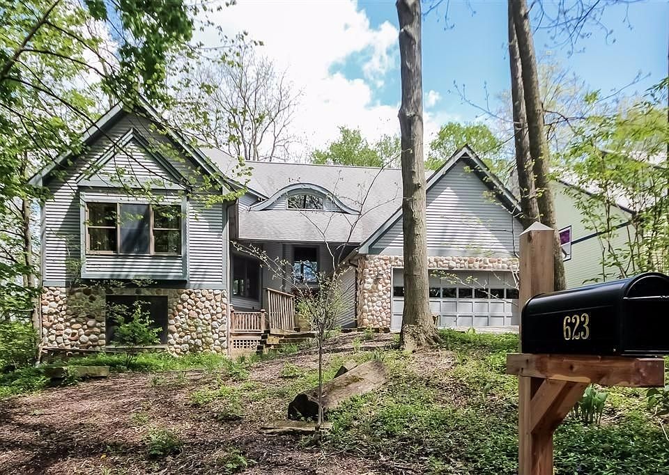 1st image of 623 Turner Park Ct