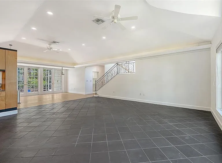 1770 S Oval Dr — Photo 22