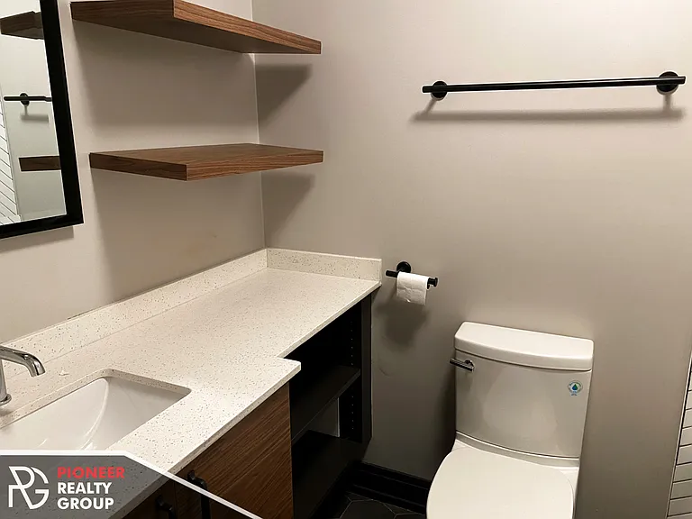 518 W Wrightwood Ave #512-3C — Photo 5