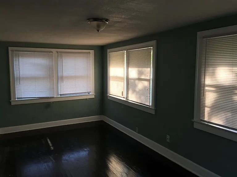 5443 Garfield Ave — Photo 8