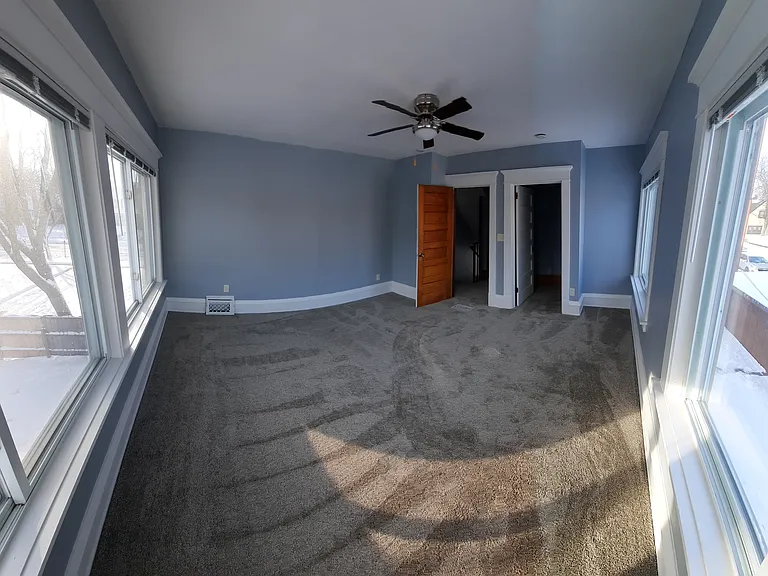 Main Bedroom with walk in closet