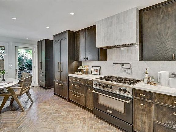 4th image of 40 Elm Avenue