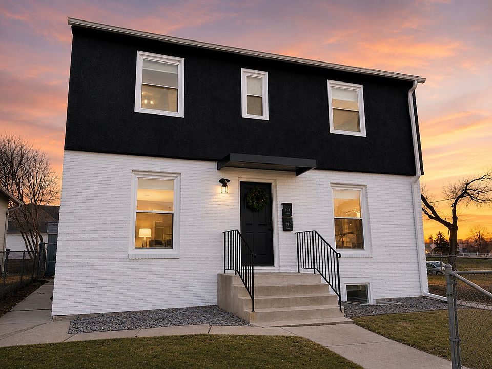 1st image of 921 Oliver Ave N #921
