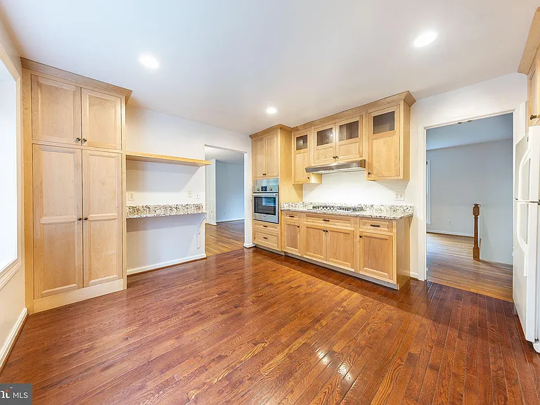 615 Smallwood Rd — Photo 14