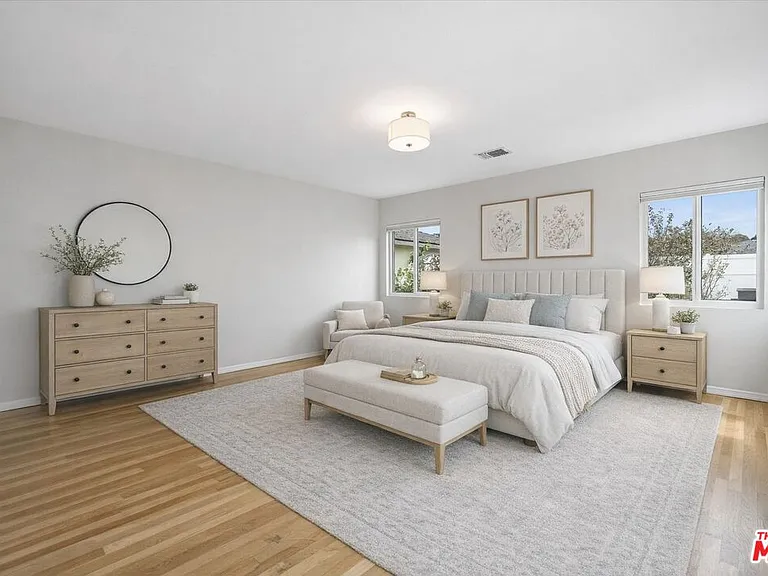 8348 Reading Ave — Photo 12