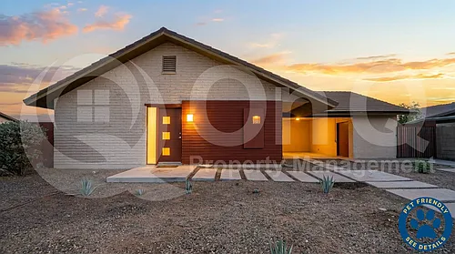 3907 S Farmer Ave Photo 1