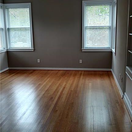 4th image of 939 Graydon Ave