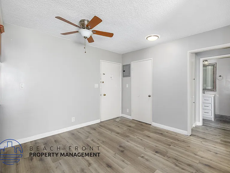 464 S. Berendo St. — Photo 8