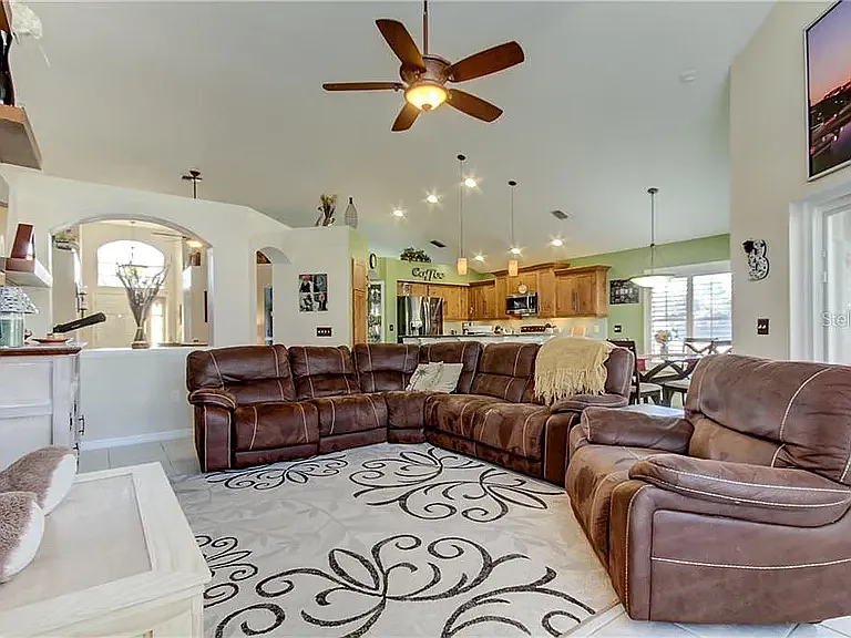 9015 Southbay Dr — Photo 27