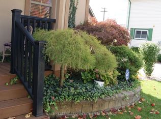 70 Centre St W, Strathroy Caradoc, ON N7G 1T8