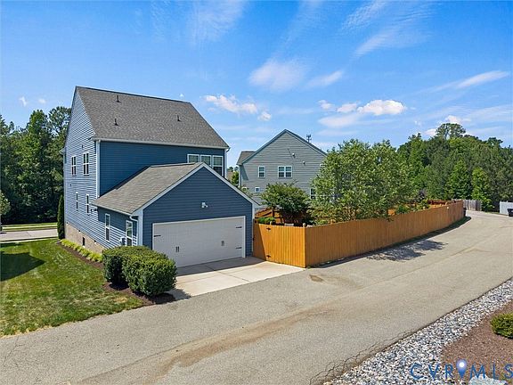 2nd image of 5661 Rohan Pl