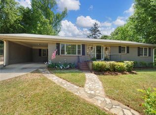 897 Athens St, Jefferson, GA 30549