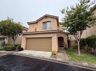 511 Yarrow Dr, Simi Valley, CA 93065