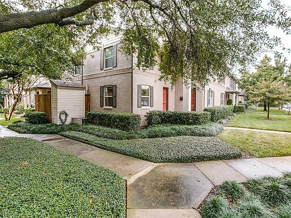 3rd image of 6427 Bordeaux Ave #6427